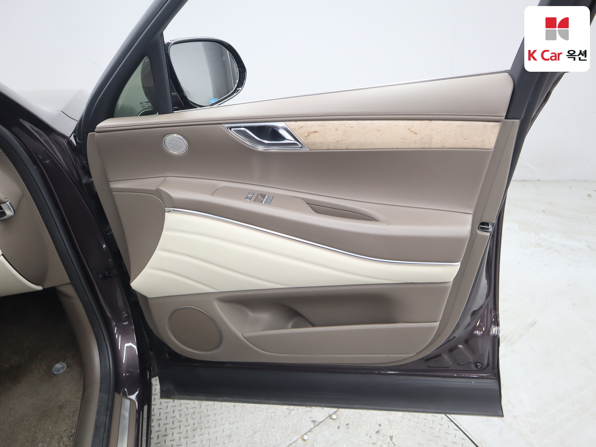 جينيسيس GV80 2023 - صورة 35