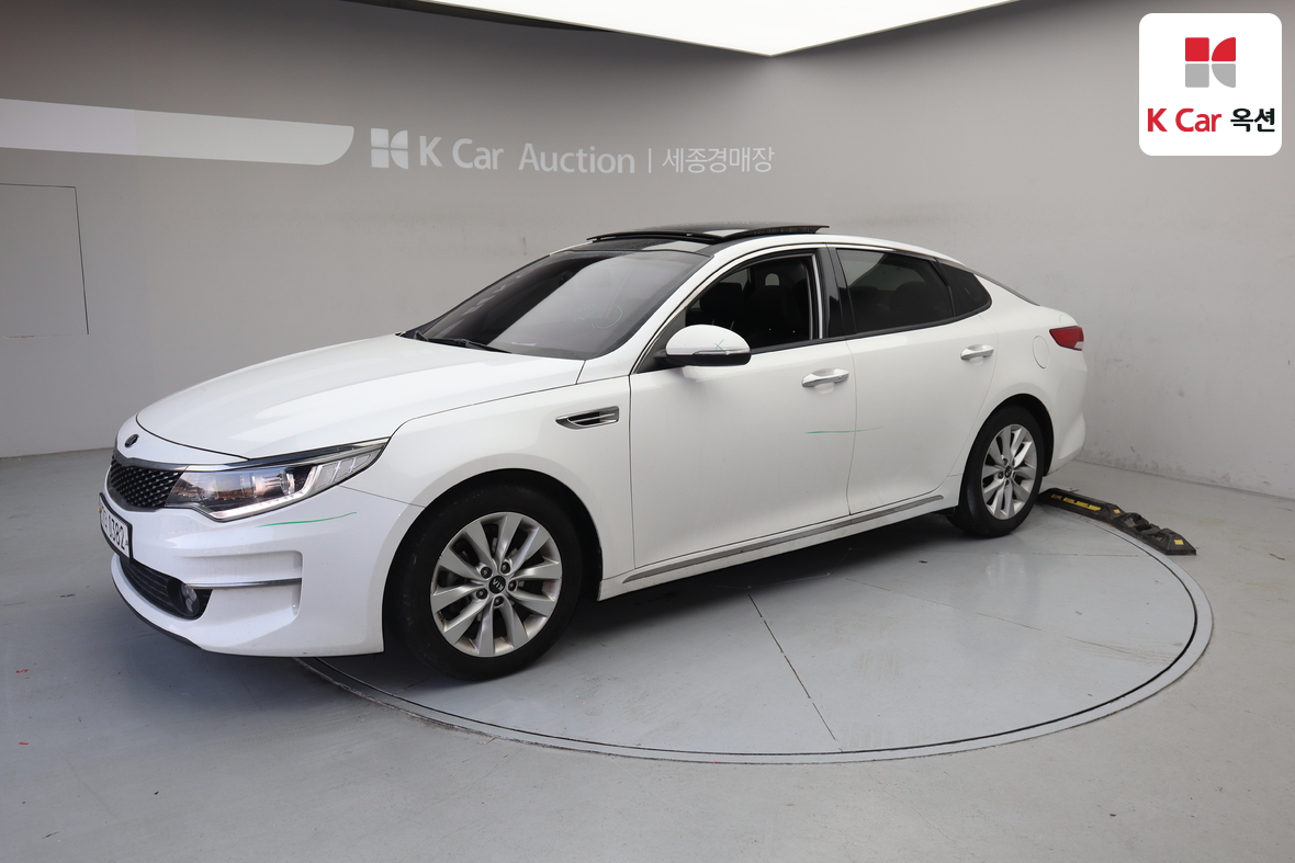 Kia K5 2016 - Image 1