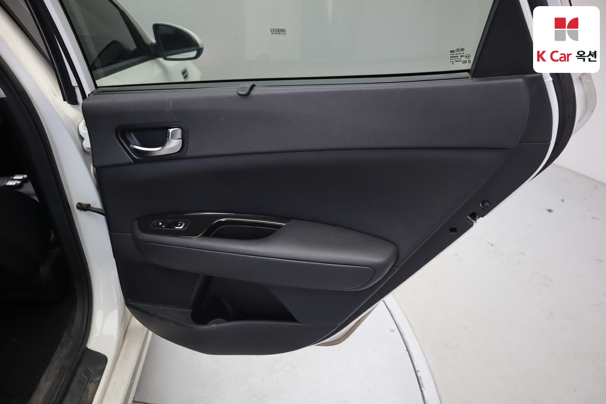 Kia K5 2016 - Image 28