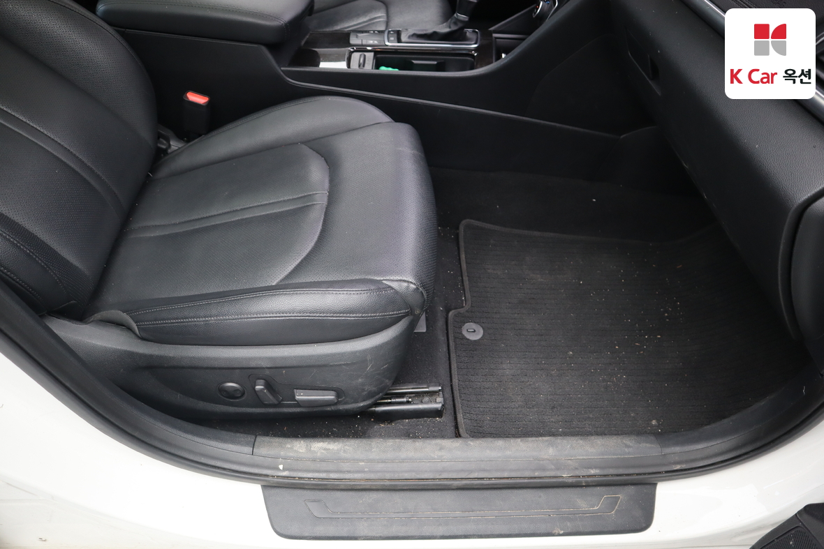 Kia K5 2016 - Image 31