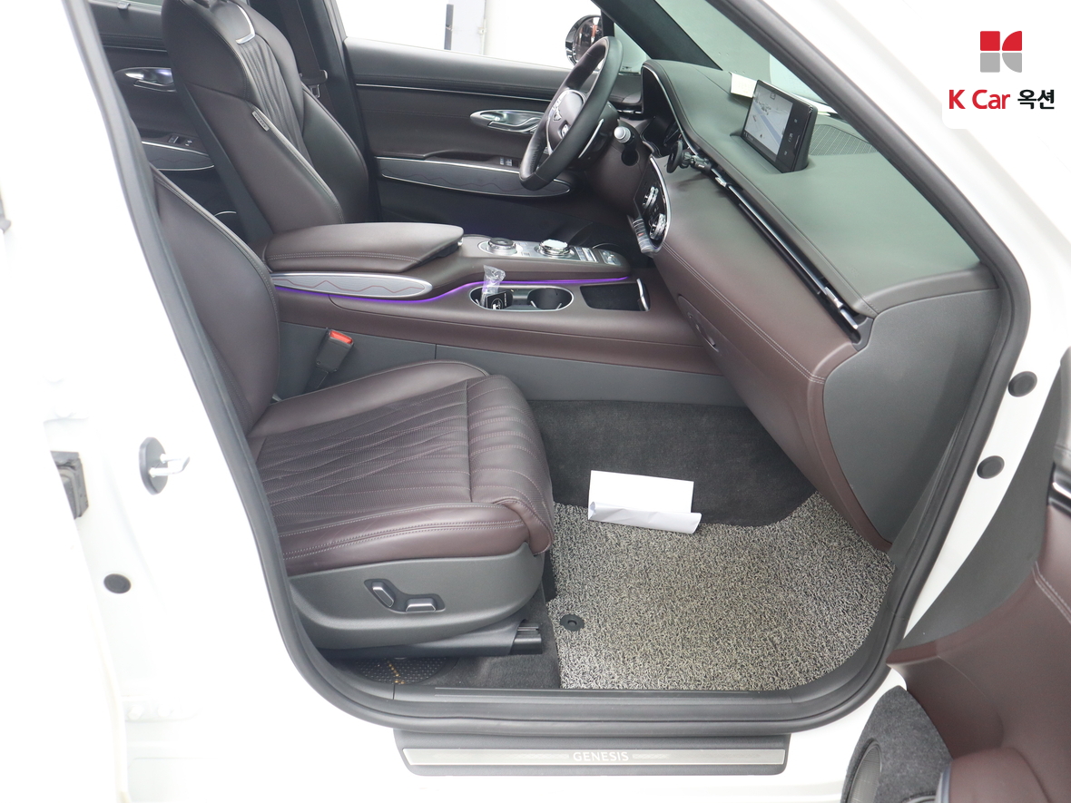 Genesis GV70 - 32