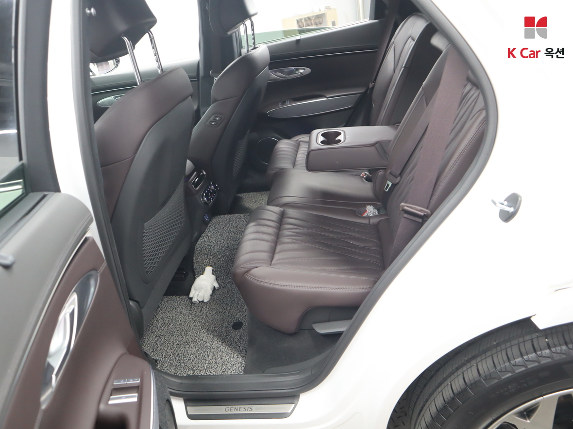 Genesis GV70 - 23
