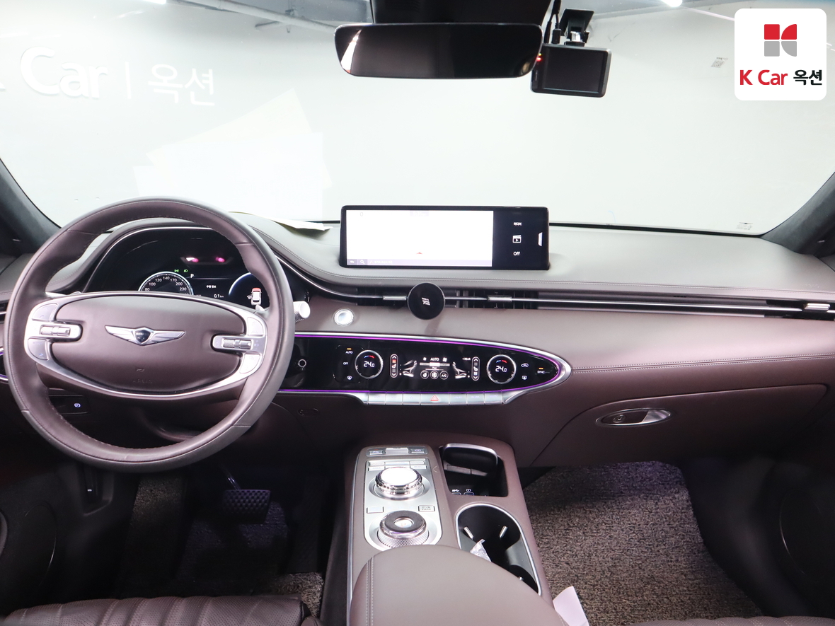 Genesis GV70 - 3