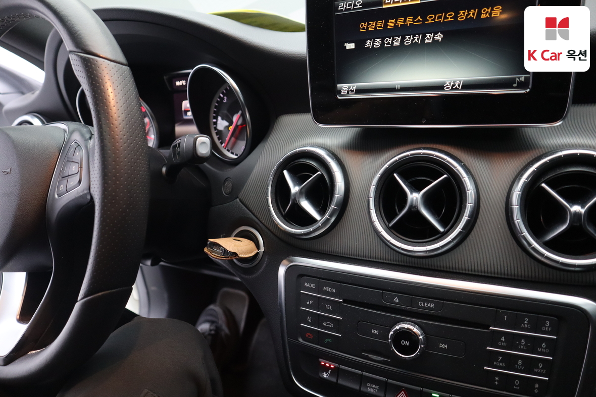 Mercedes-Benz CLA-Class - 11