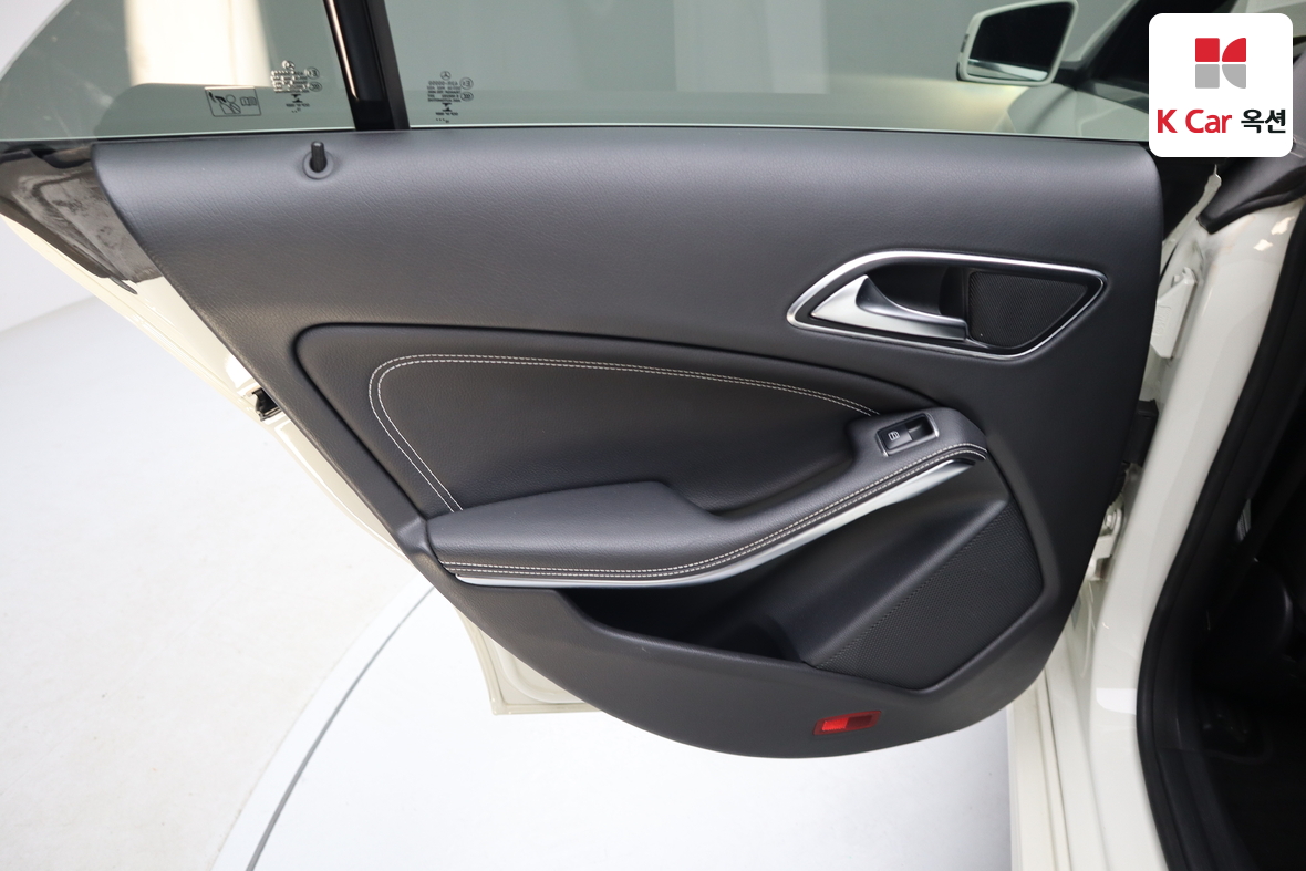 Mercedes-Benz CLA-Class - 23