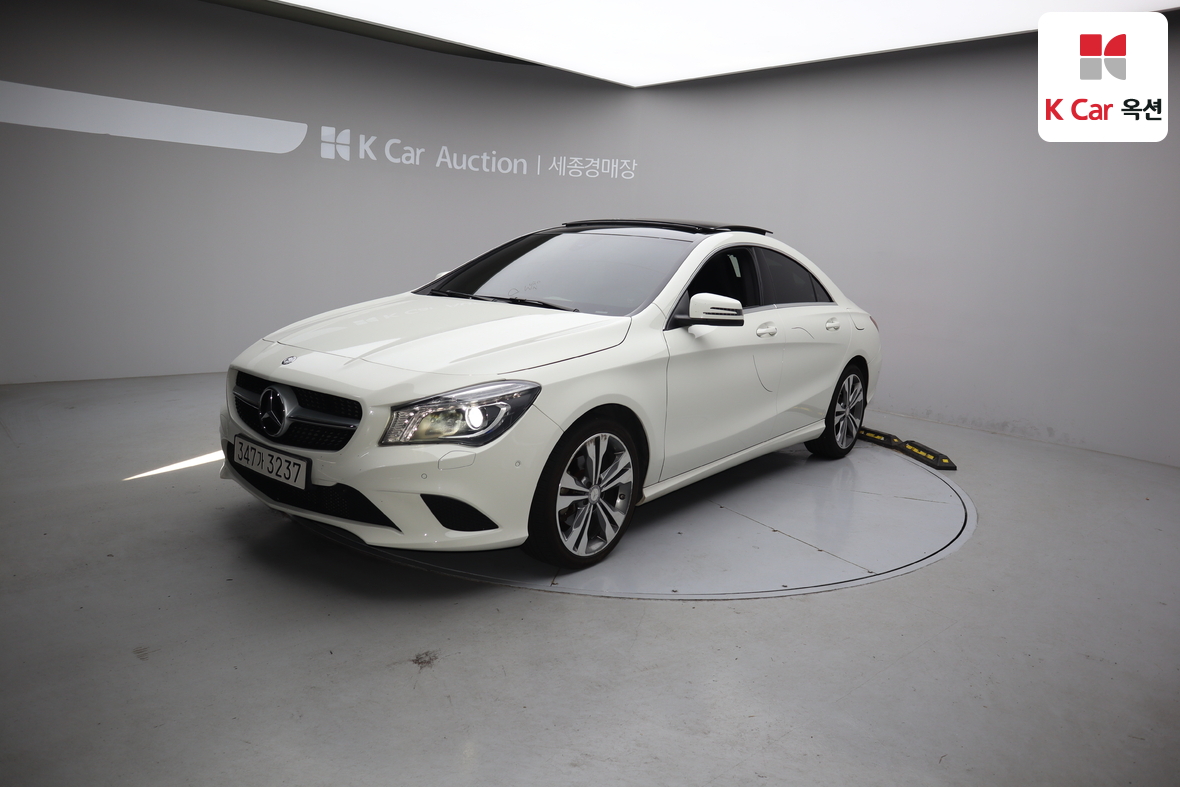 Mercedes-Benz CLA-Class - 1