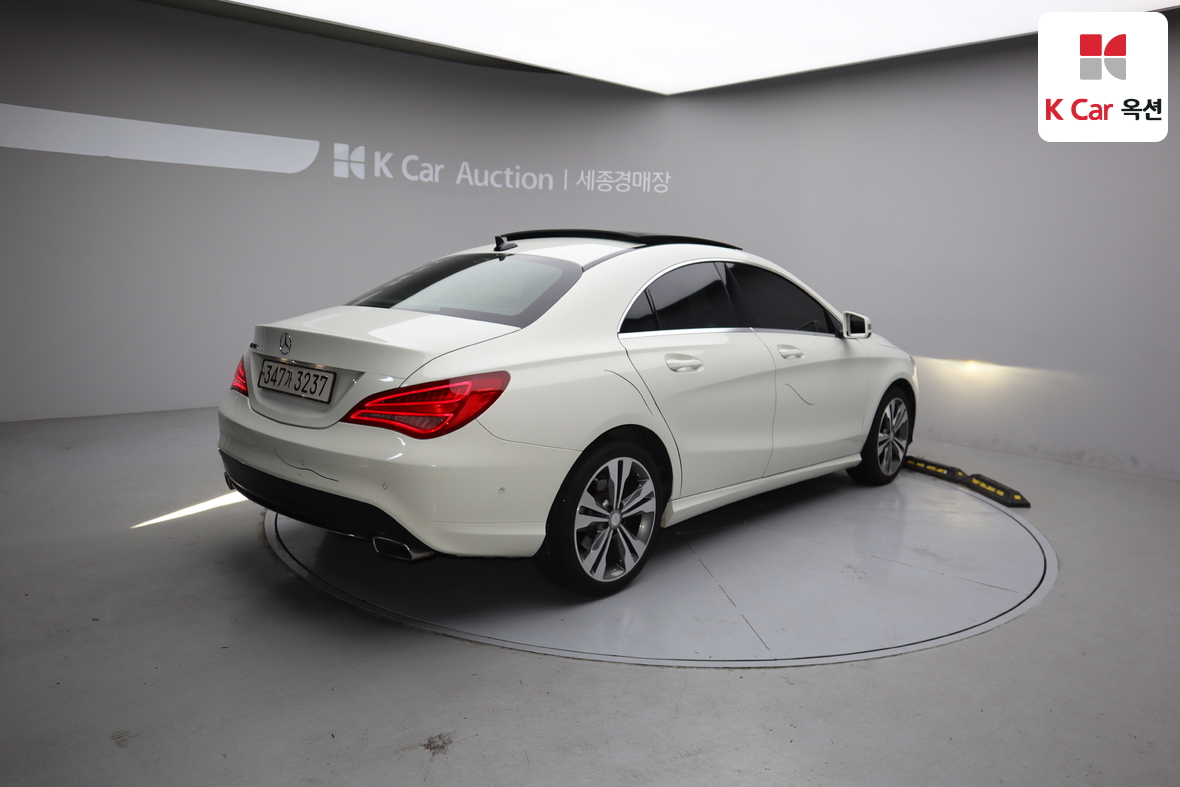Mercedes-Benz CLA-Class - 2
