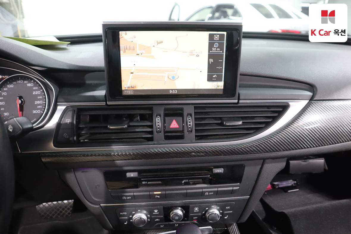 Audi A6 - 6