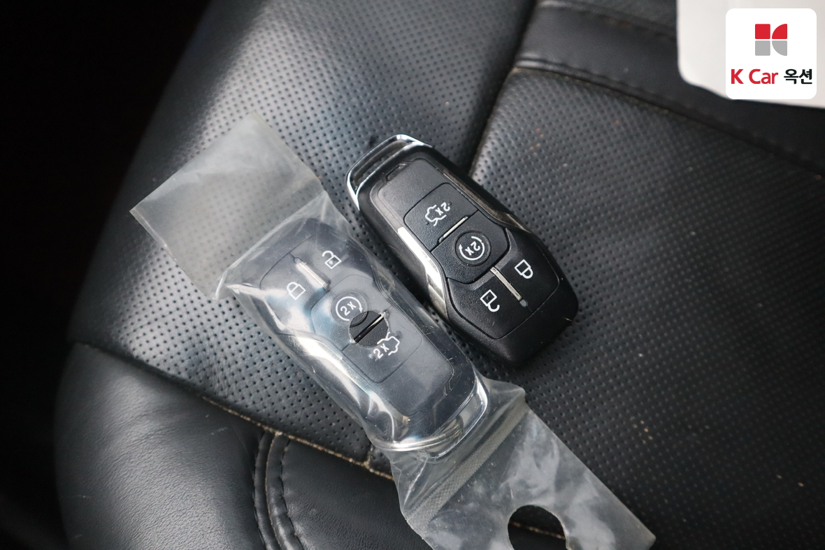 Lincoln MKZ 2014 - Image 17