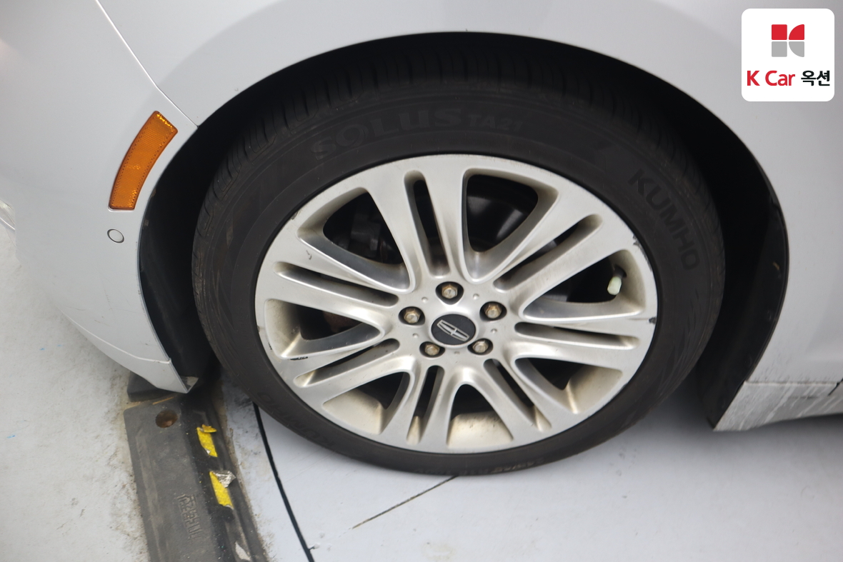 Lincoln MKZ 2014 - Image 47