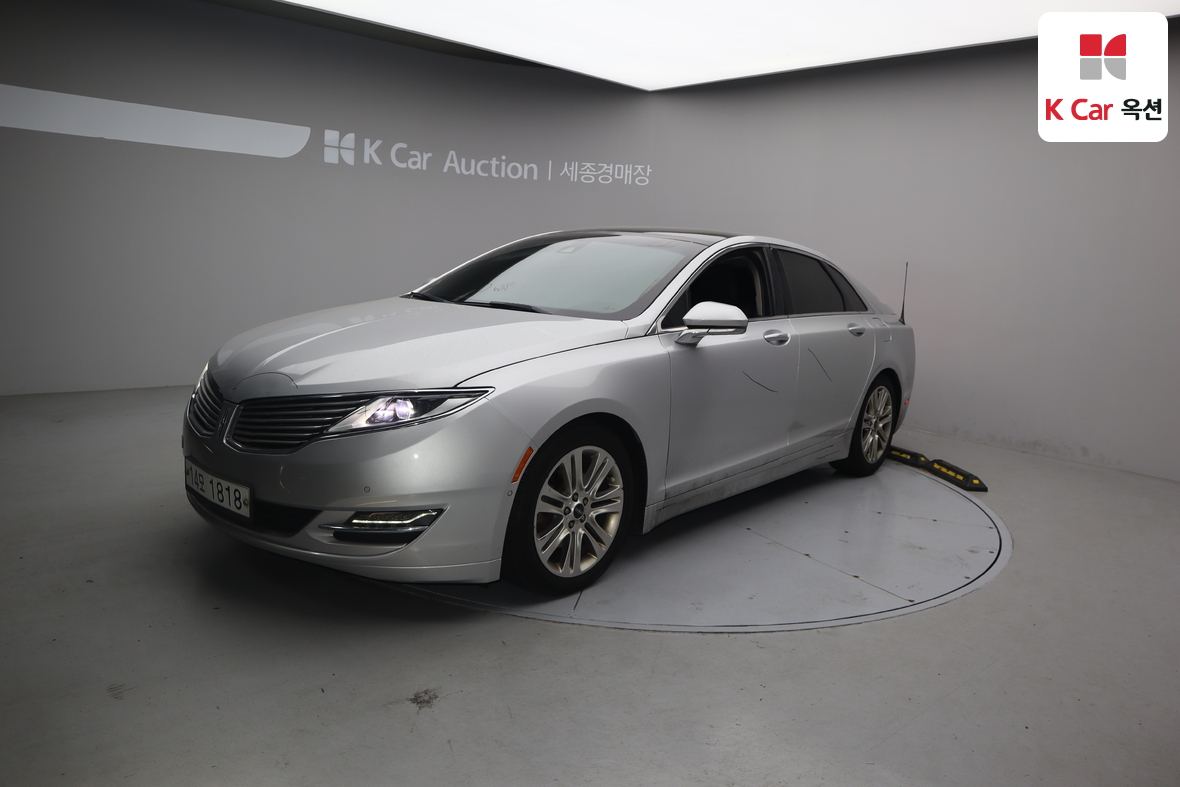 Lincoln MKZ 2014 - Image 1
