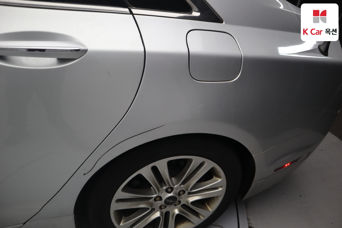 Lincoln MKZ 2014 - Image 44