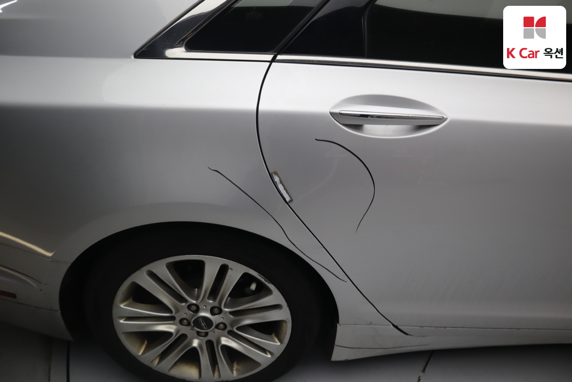 Lincoln MKZ 2014 - Image 36