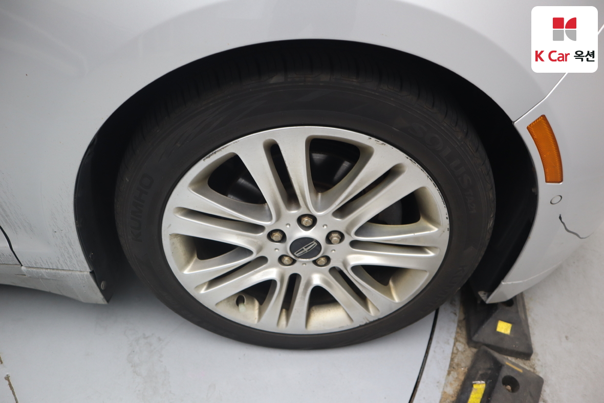 Lincoln MKZ 2014 - Image 46