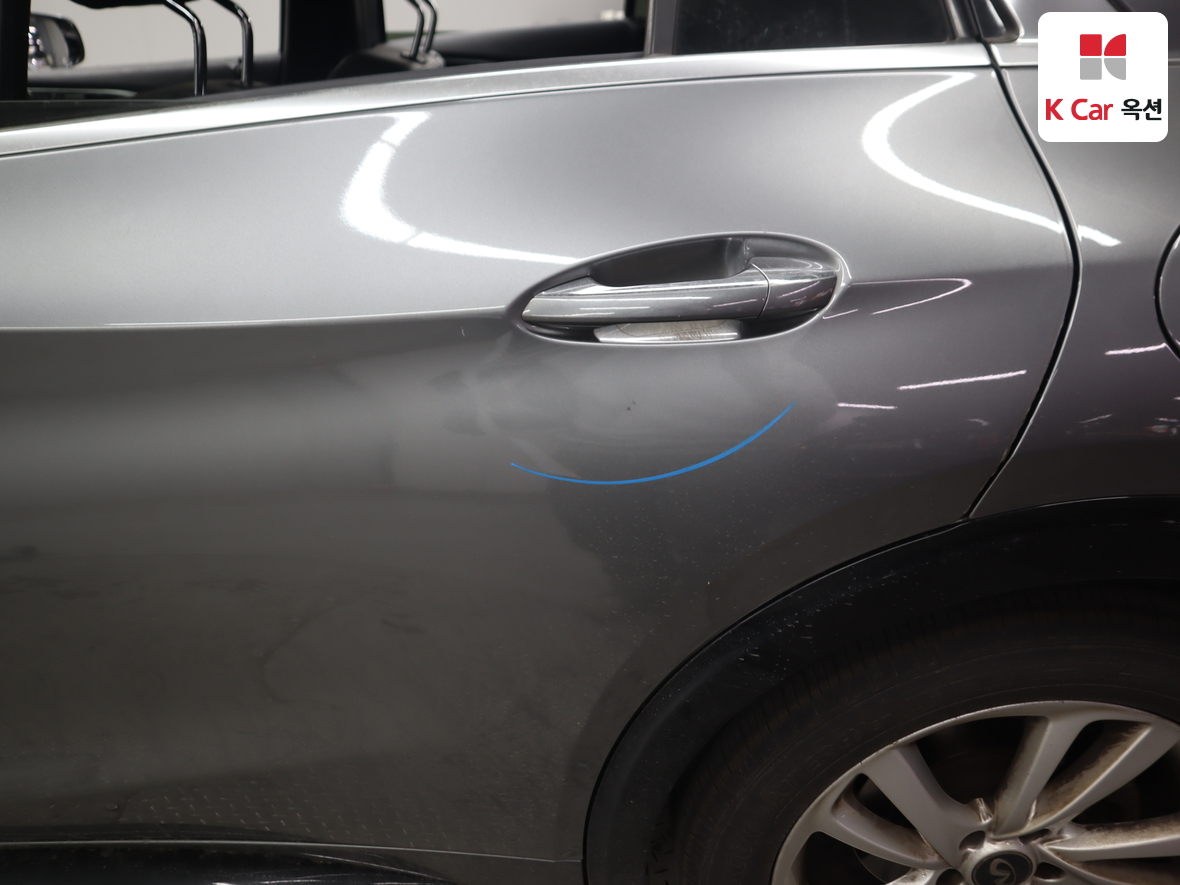 INFINITI Q30 - 43