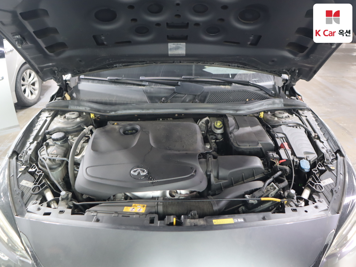 INFINITI Q30 - 36