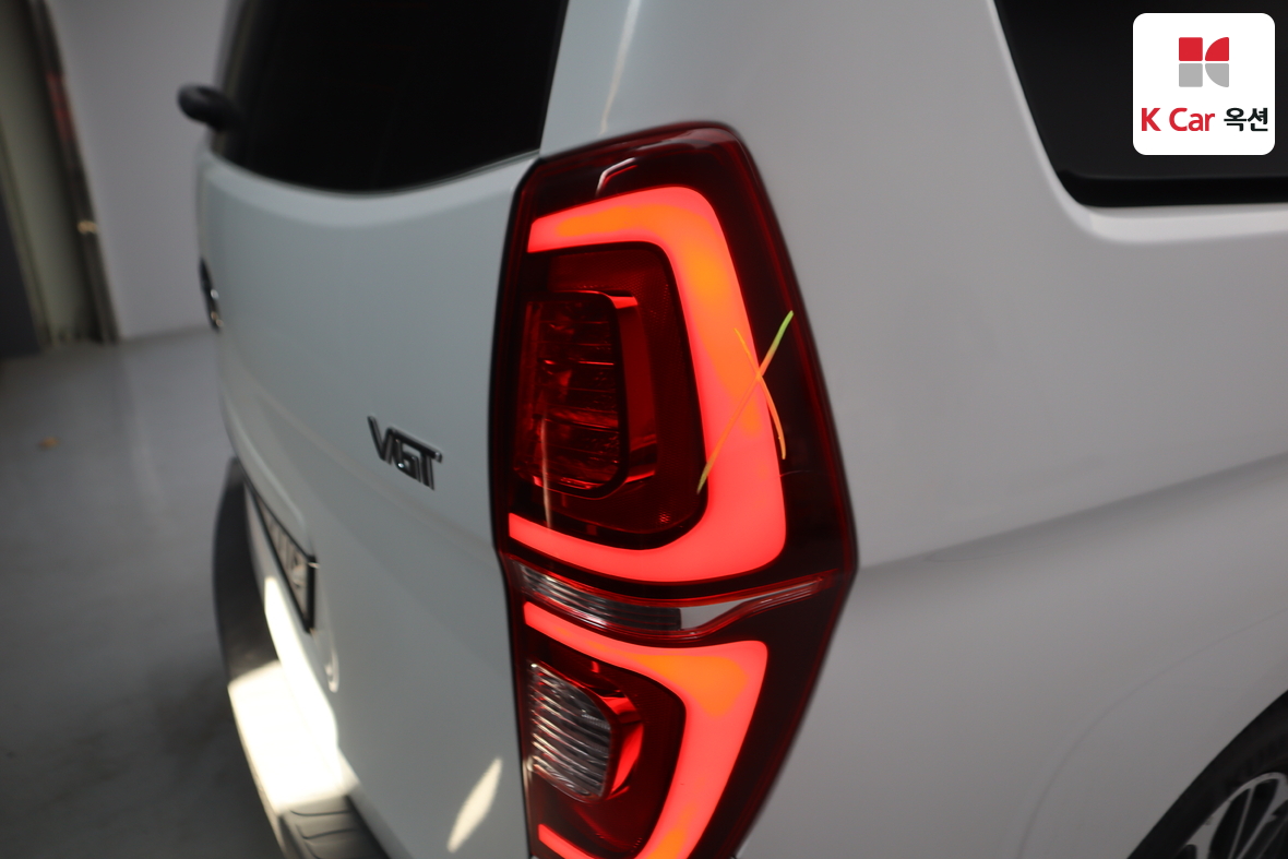 Hyundai Grand Starex 2019 - Image 42