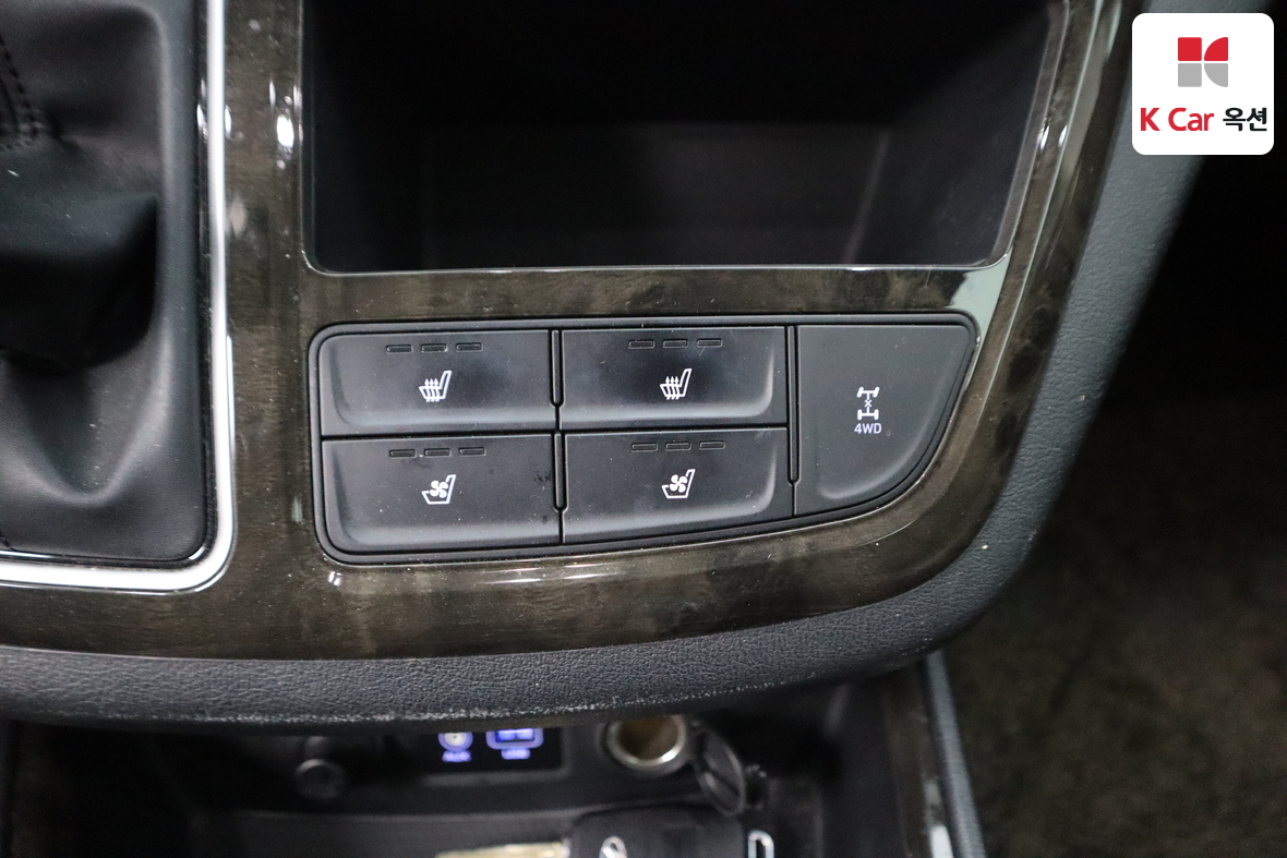 Hyundai Grand Starex 2019 - Image 15