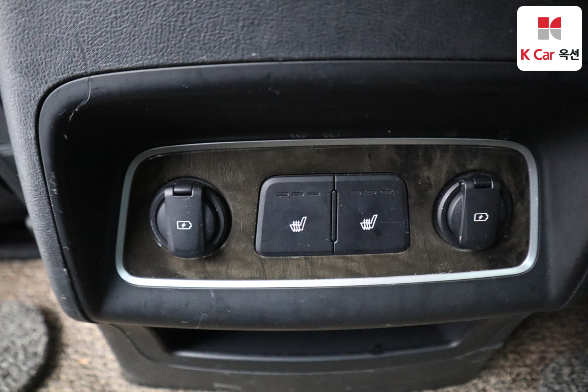 Hyundai Grand Starex 2019 - Image 23