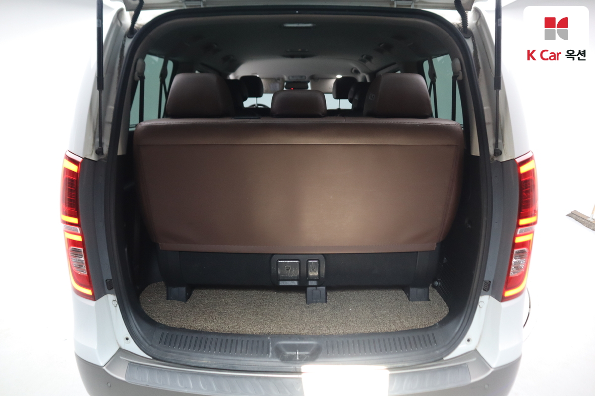 Hyundai Grand Starex 2019 - Image 25