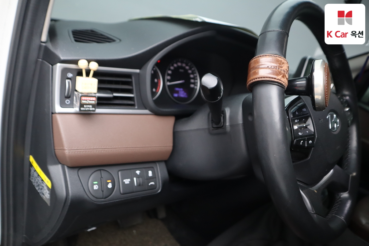 Hyundai Grand Starex 2019 - Image 9