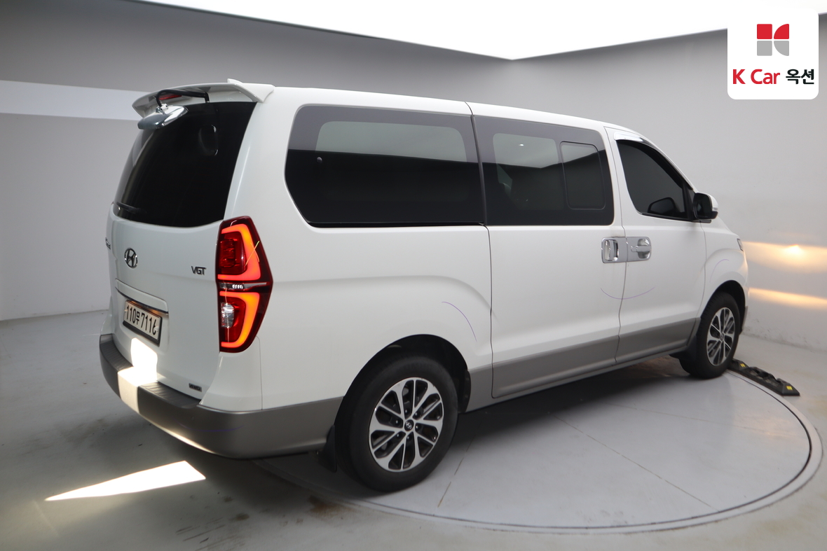 Hyundai Grand Starex 2019 - Image 2