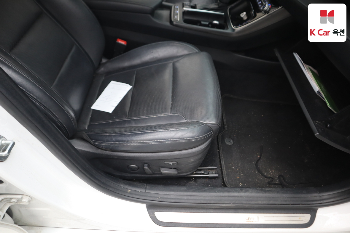 Hyundai AZERA - 29
