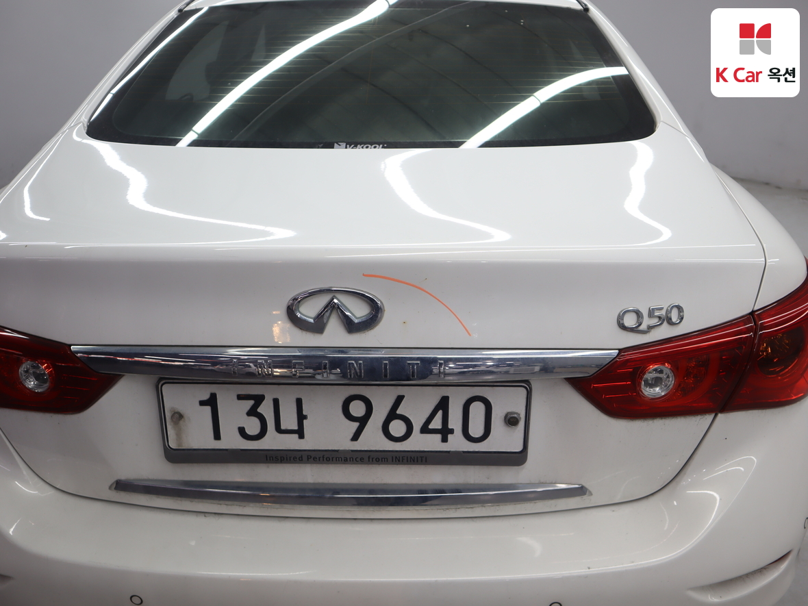 Infiniti Q50 - 42