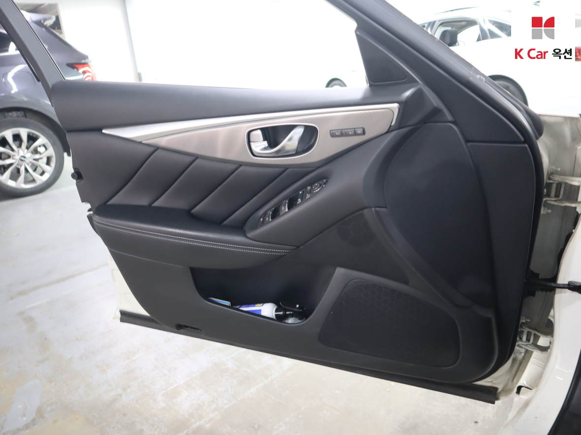 Infiniti Q50 - 8
