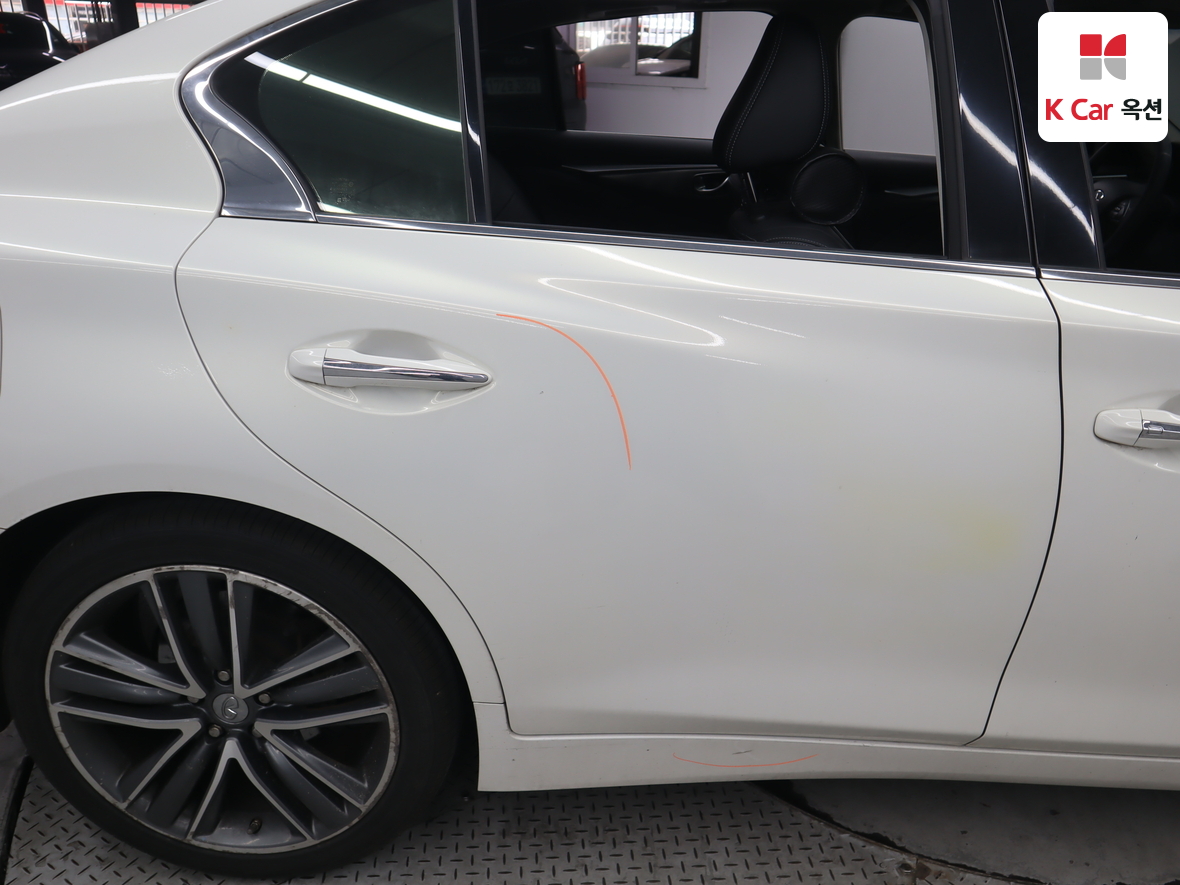 Infiniti Q50 - 43