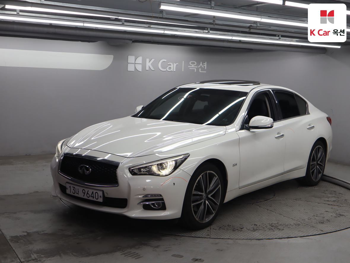 Infiniti Q50 - 1