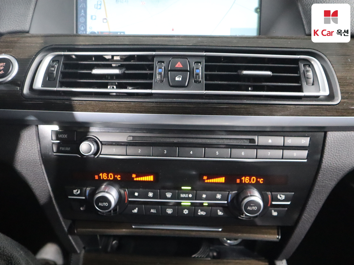BMW 7 Series - 15