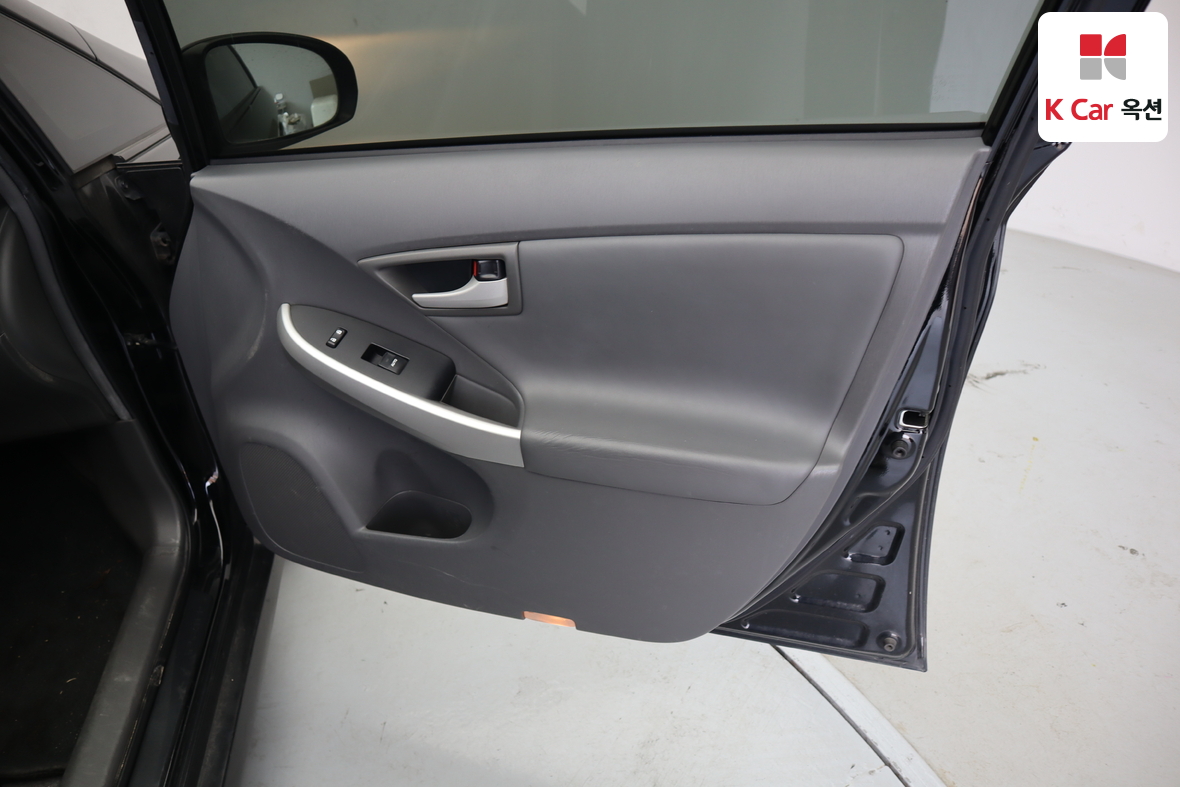 TOYOTA 프리우스 - 27
