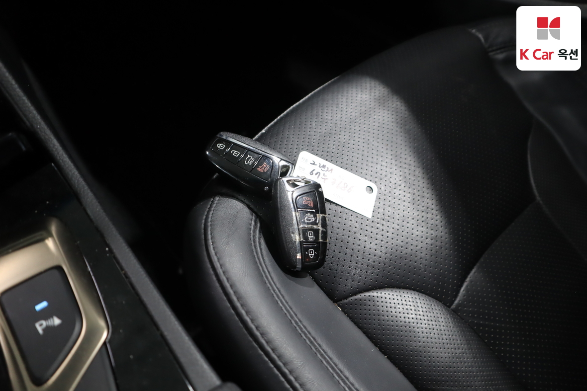 Hyundai Grandeur 2012 - Image 17