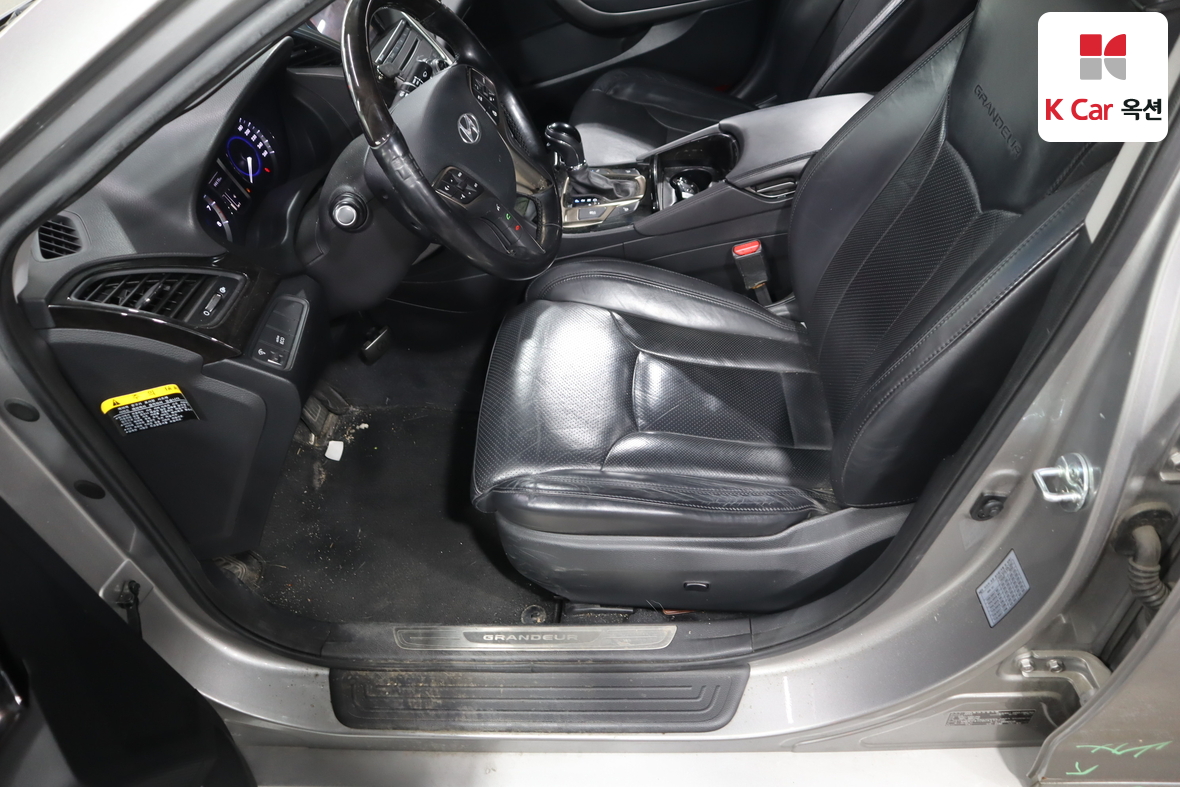 Hyundai Grandeur 2012 - Image 18