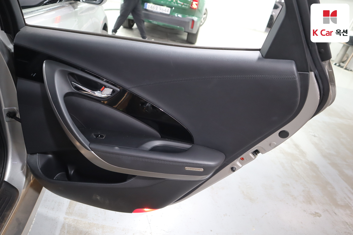 Hyundai Grandeur 2012 - Image 26