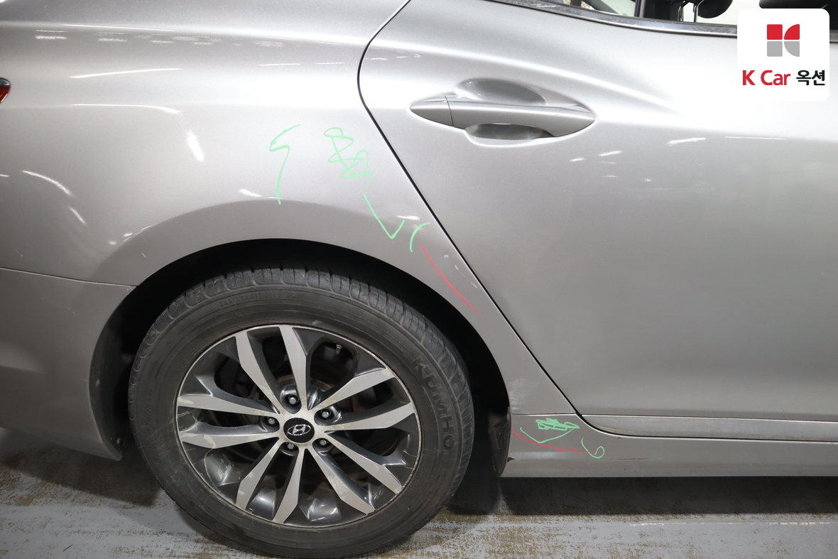 Hyundai Grandeur 2012 - Image 40