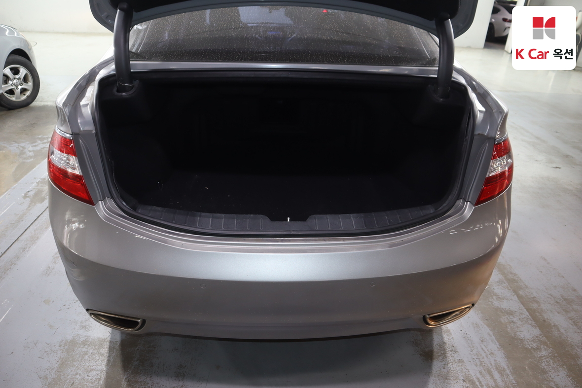Hyundai Grandeur 2012 - Image 25