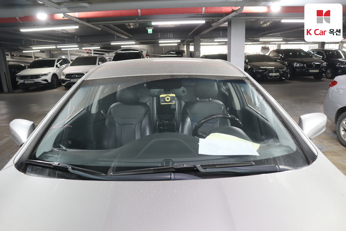 Hyundai Grandeur 2012 - Image 34