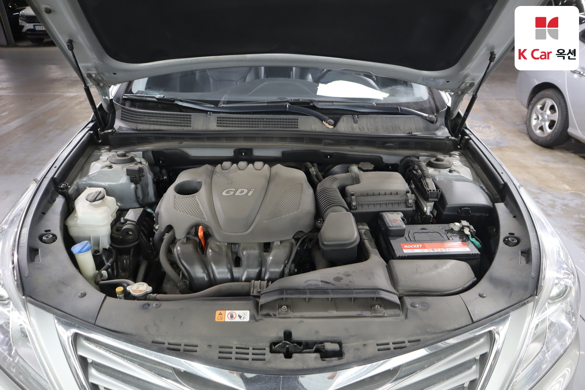 Hyundai Grandeur 2012 - Image 32