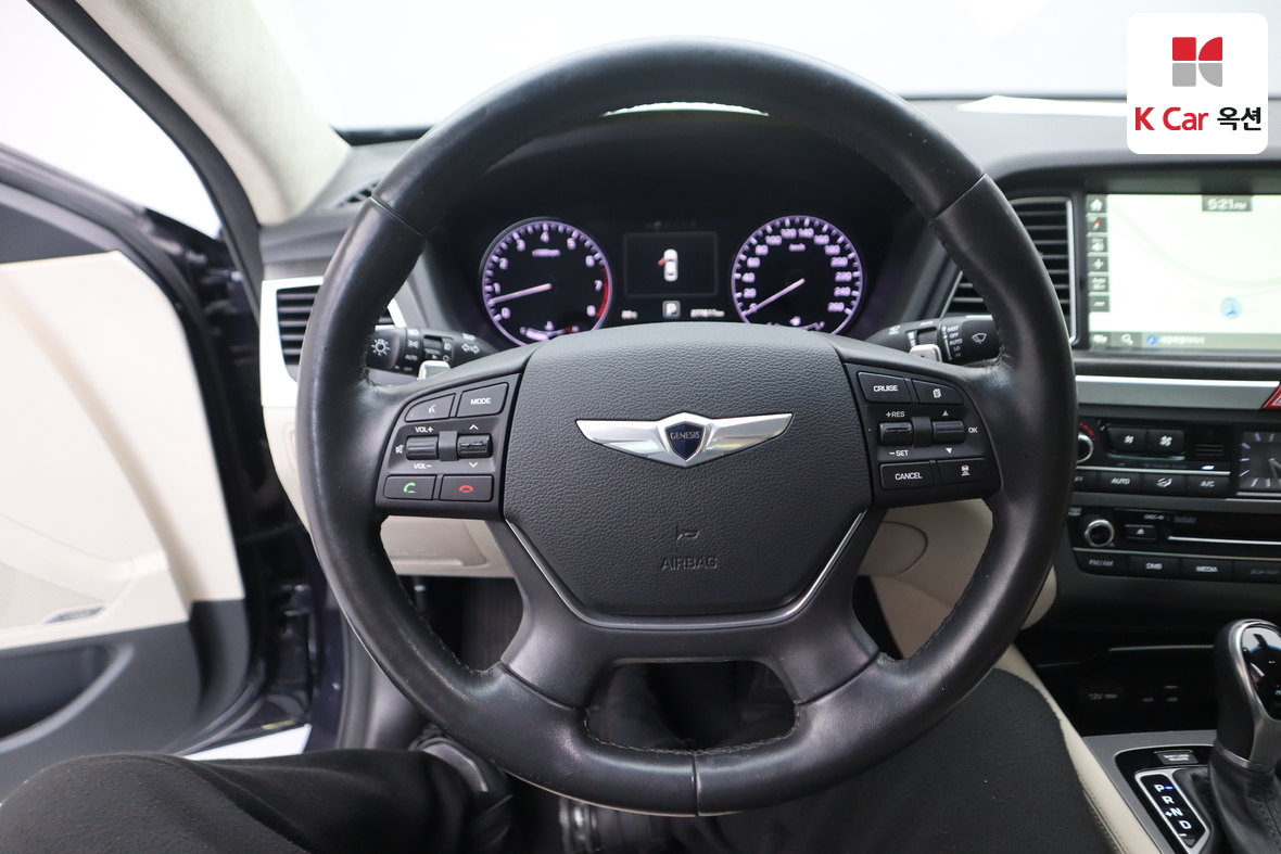 Hyundai Genesis - 10