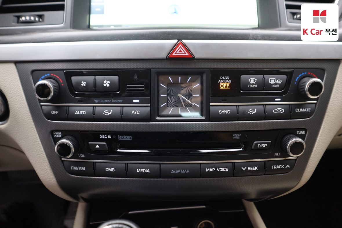 Hyundai Genesis - 14