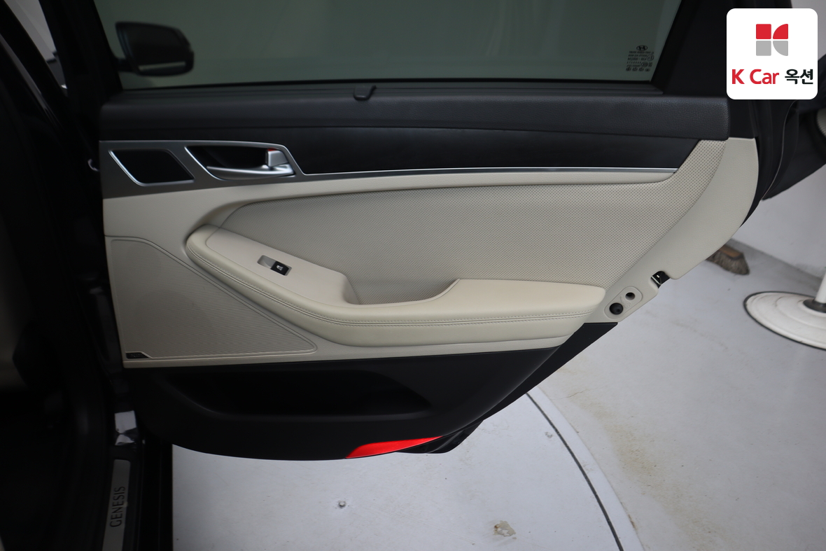 Hyundai Genesis - 29