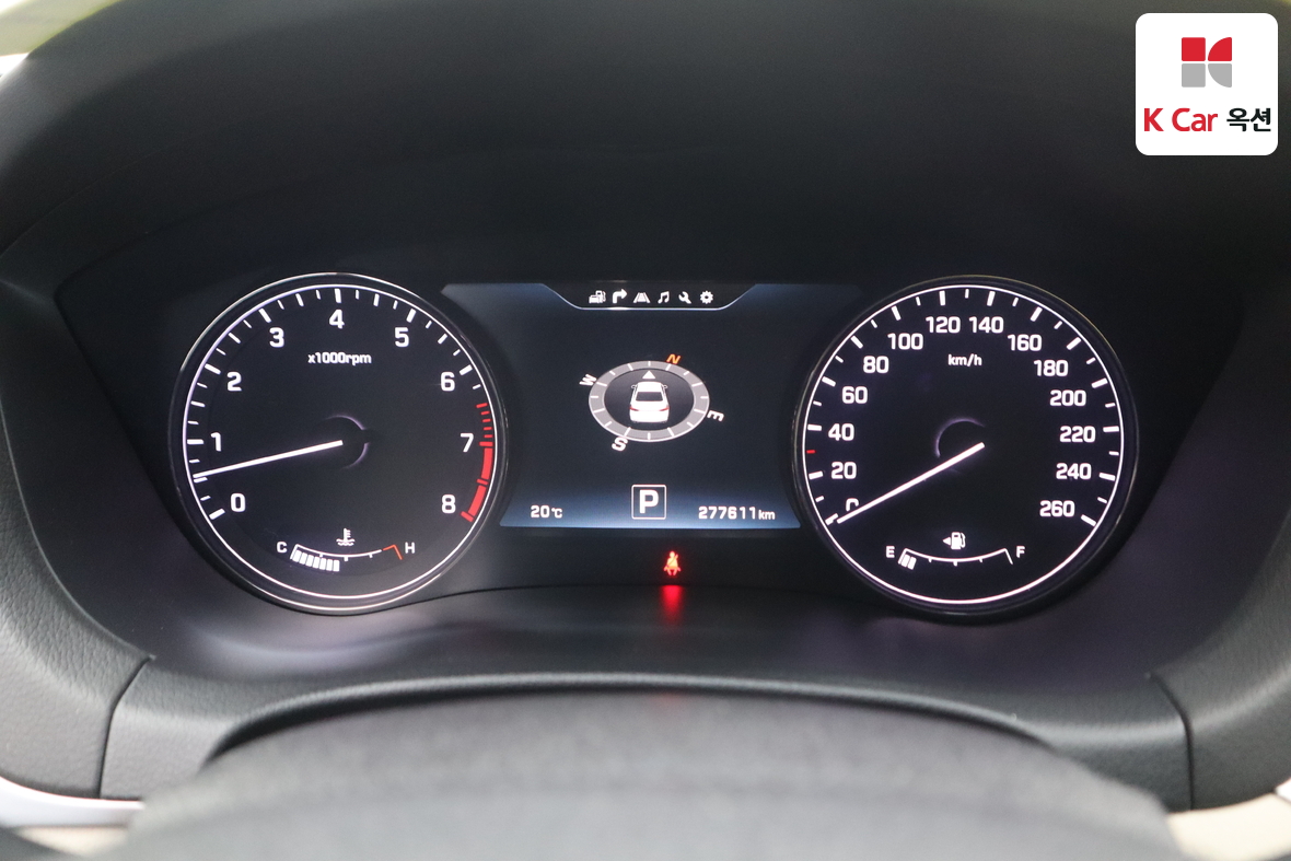 Hyundai Genesis - 5