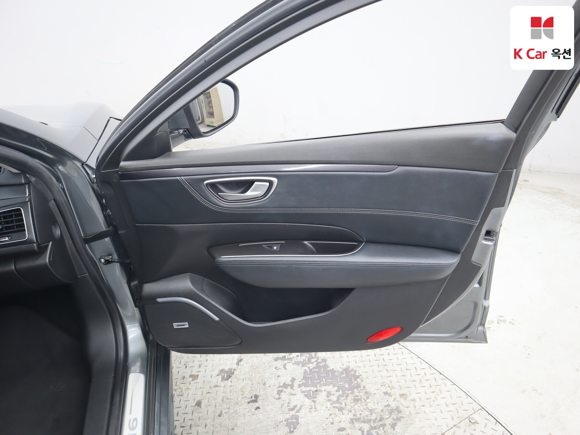 Renault Samsung SM6 2016 - Image 33