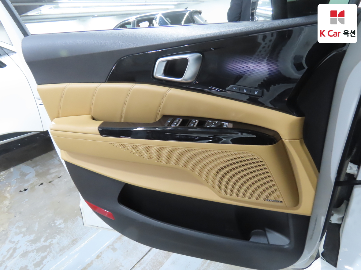 كيا كارنيفال 2023 - صورة 8