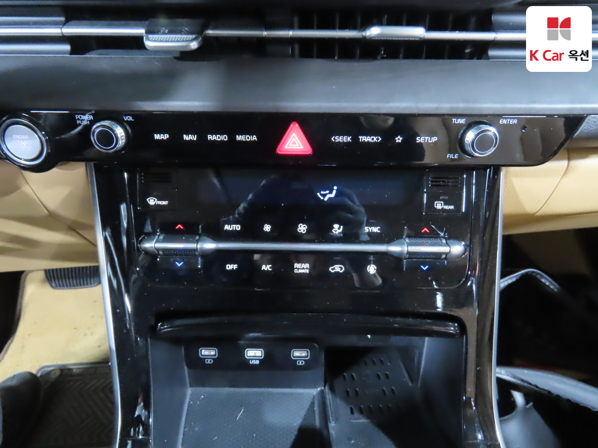 كيا كارنيفال 2023 - صورة 15