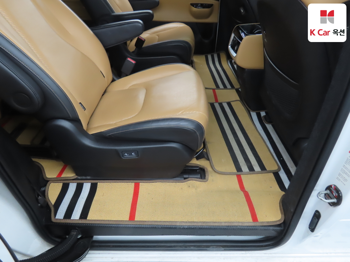 كيا كارنيفال 2023 - صورة 28