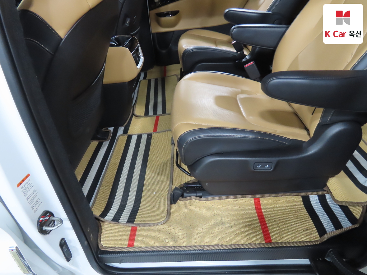 كيا كارنيفال 2023 - صورة 24