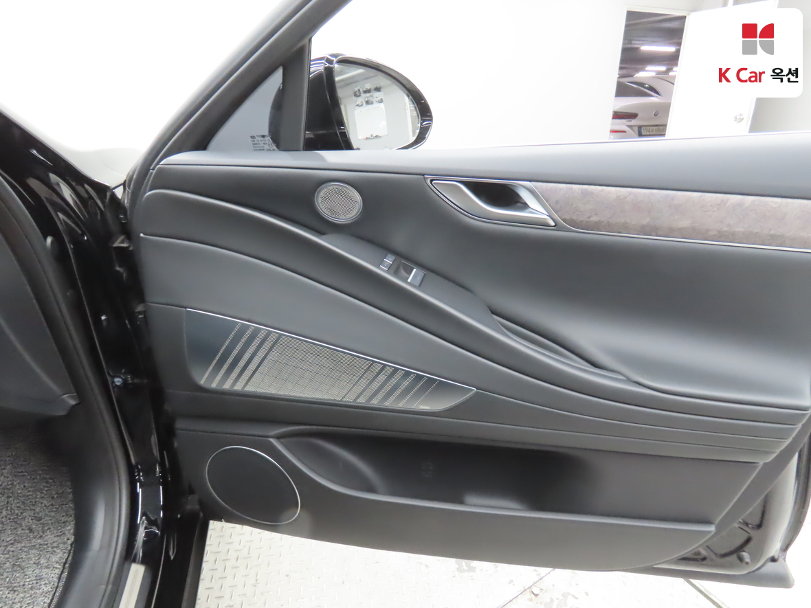Genesis G80 - 31